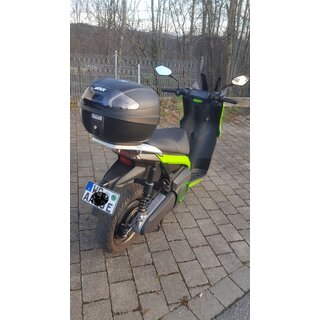 Silence S01 Connected E-Roller grn, EZ 9/20, 12000km, 5,6 KWh Lith.Akku, App, hohes Windschild, Trger, 29l Koffer, Handytasche, Spiegelverbreiterung