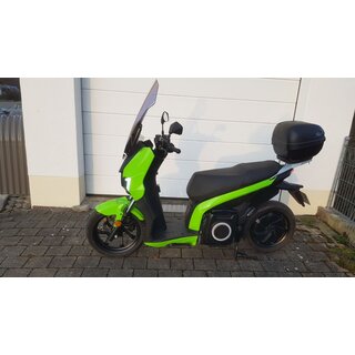 Silence S01 Connected E-Roller grn, EZ 9/20, 12000km, 5,6 KWh Lith.Akku, App, hohes Windschild, Trger, 29l Koffer, Handytasche, Spiegelverbreiterung